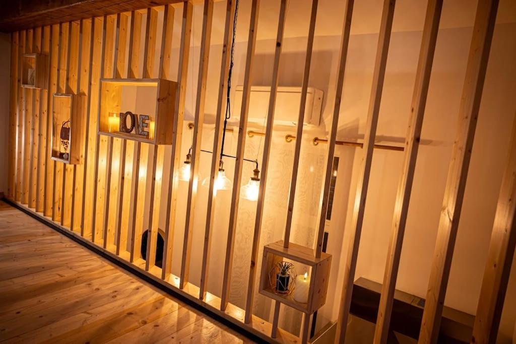 Love Room Spa Privatif วิลฟร็องช์-ซูร์-โซน ภายนอก รูปภาพ